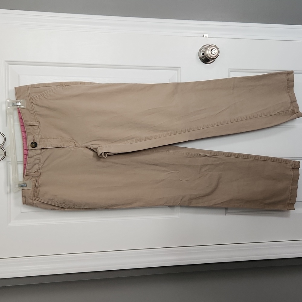 Women's Dockers pants.
